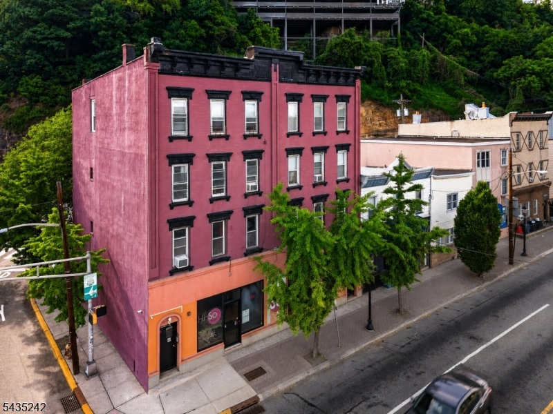 1903 Willow Avenue Weehawken NJ 07086