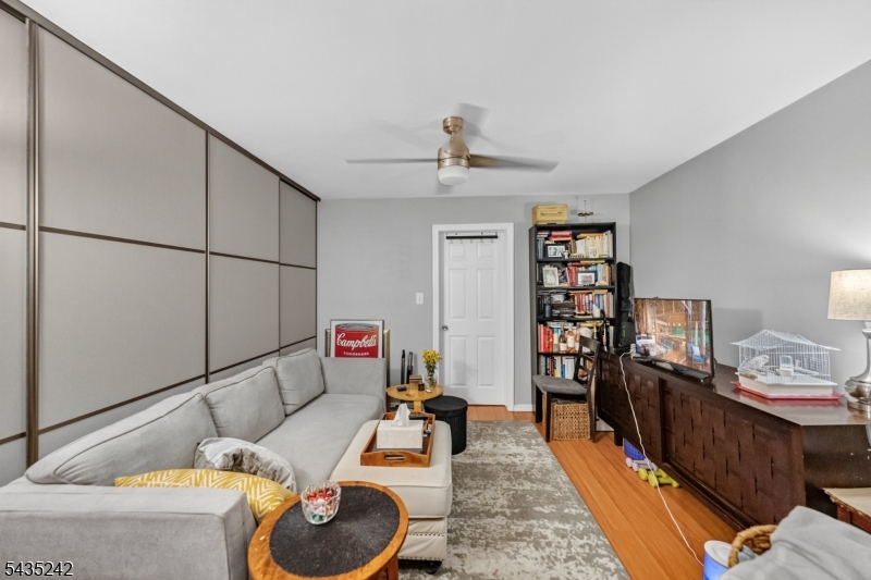 1903 Willow Avenue Weehawken NJ 07086