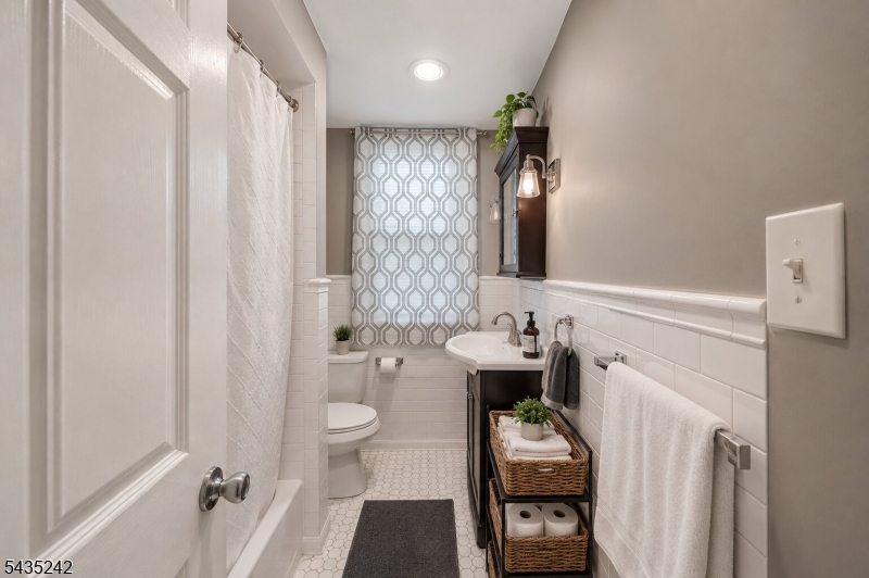 1903 Willow Avenue Weehawken NJ 07086