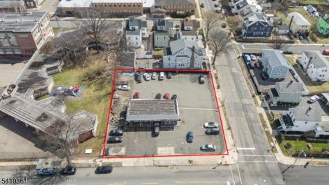 382 S Clinton Street East Orange NJ 07018