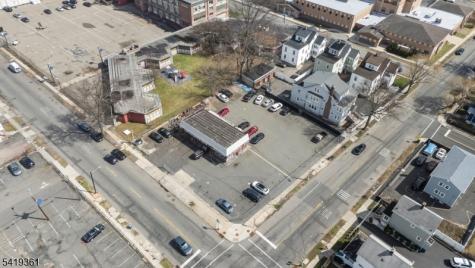 382 S Clinton Street East Orange NJ 07018