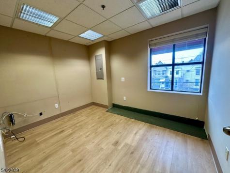 534 Avenue Bayonne NJ 07002