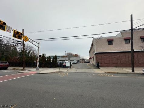 534 Avenue Bayonne NJ 07002