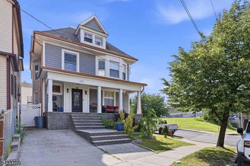 334 1ST Avenue Elizabeth NJ 07206