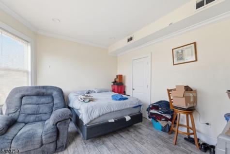 334 1ST Avenue Elizabeth NJ 07206