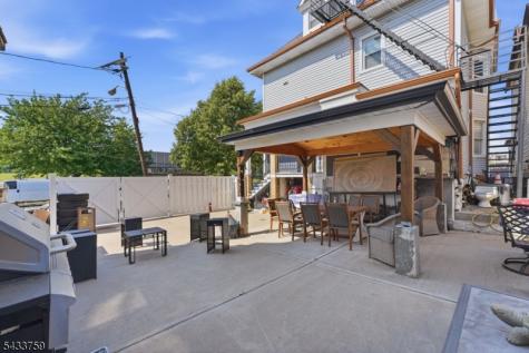 334 1ST Avenue Elizabeth NJ 07206