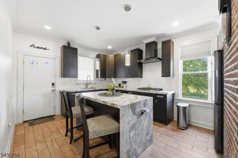 334 1ST Avenue Elizabeth NJ 07206