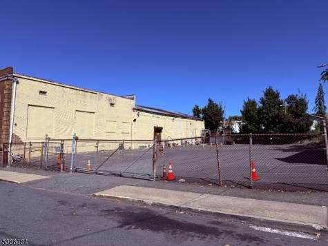 154 Eastern Parkway Irvington NJ 07111