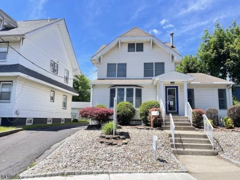 697 Kearny Avenue Kearny NJ 07032