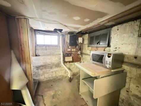 697 Kearny Avenue Kearny NJ 07032