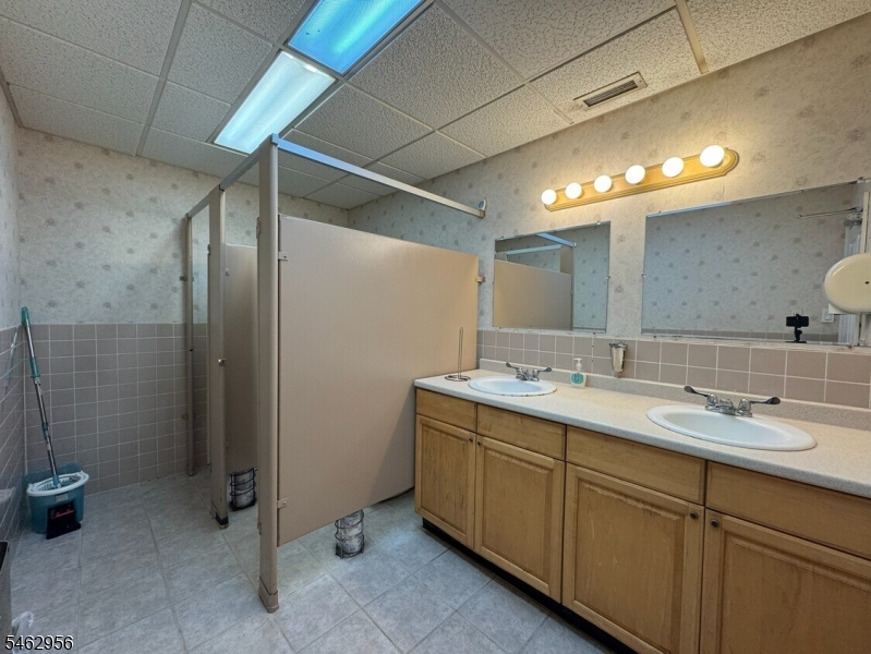 860 Lower Ferry Road Ewing NJ 08628