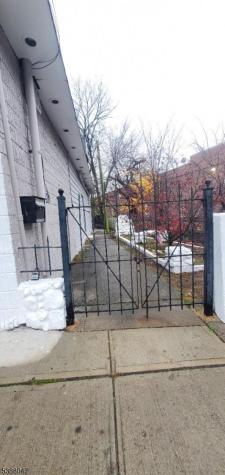 668 Forest Street City Of Orange NJ 07050