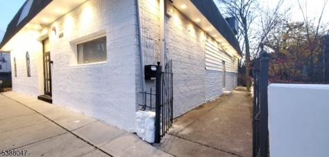 668 Forest Street City Of Orange NJ 07050