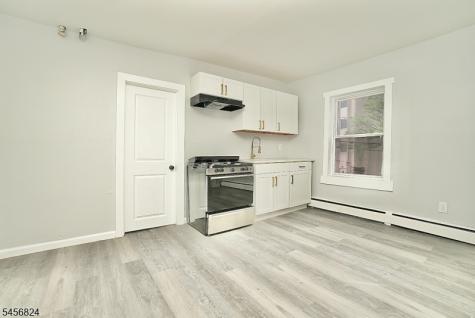 83 Jay Street Newark NJ 07103
