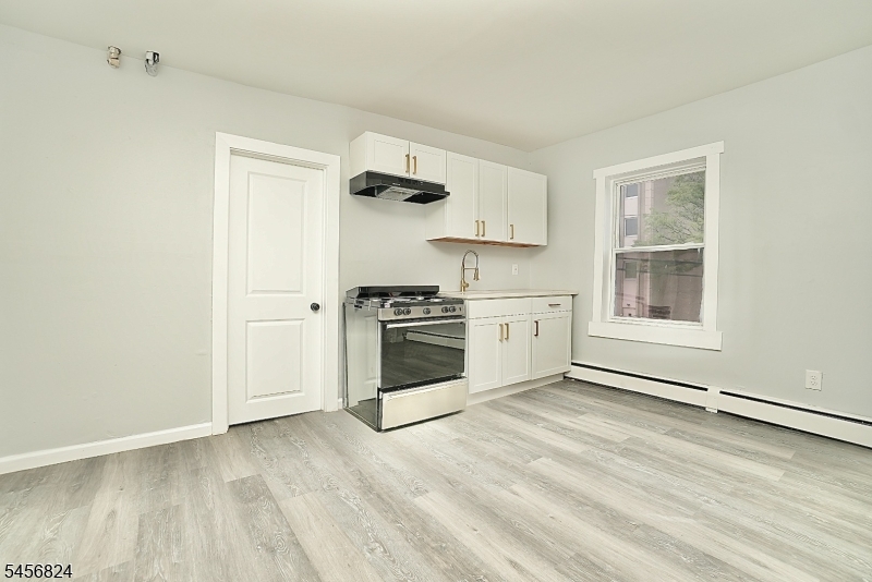 83 Jay Street Newark NJ 07103