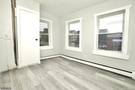 83 Jay Street Newark NJ 07103