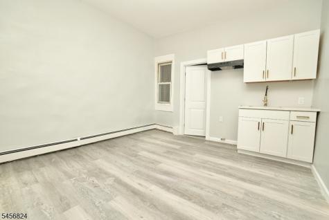 83 Jay Street Newark NJ 07103