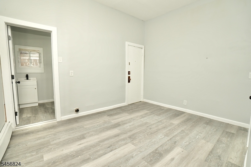 83 Jay Street Newark NJ 07103