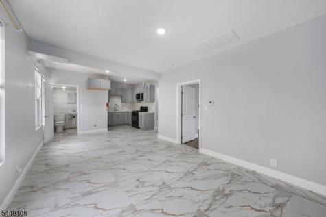 476 Bloy Street Hillside NJ 07205