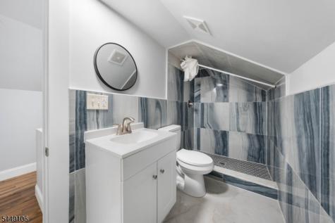 476 Bloy Street Hillside NJ 07205