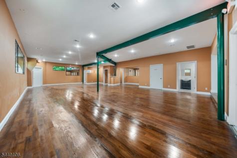 476 Bloy Street Hillside NJ 07205