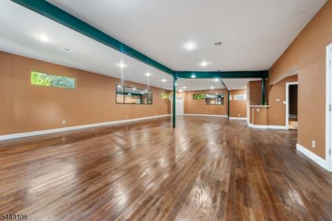 476 Bloy Street Hillside NJ 07205
