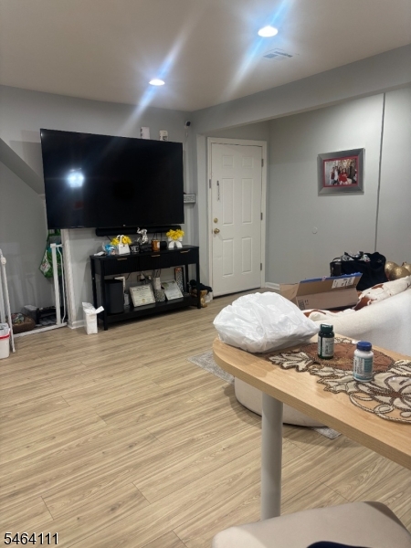 62 3RD Street Elizabeth NJ 07206