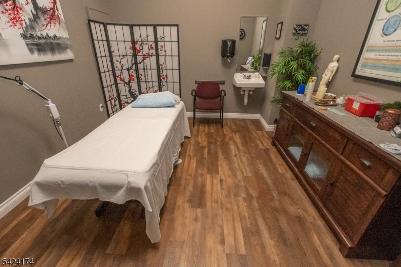 15 E Railroad Avenue Jamesburg NJ 08831