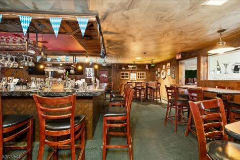31 Decatur Street Knowlton NJ 07832