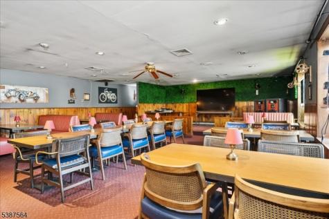 31 Decatur Street Knowlton NJ 07832