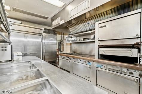 31 Decatur Street Knowlton NJ 07832