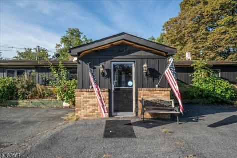 31 Decatur Street Knowlton NJ 07832