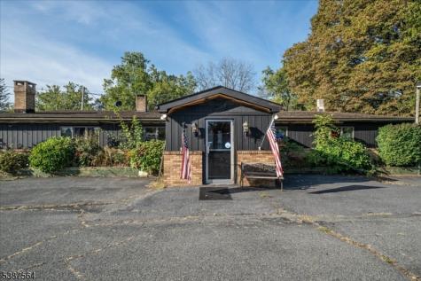 31 Decatur Street Knowlton NJ 07832