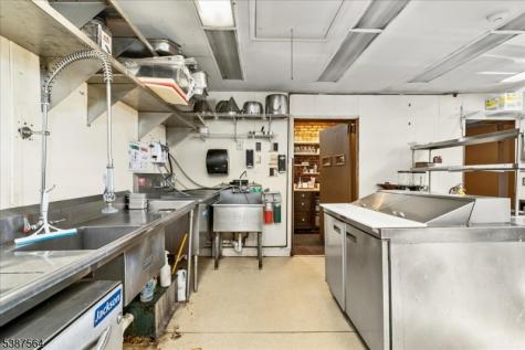 31 Decatur Street Knowlton NJ 07832