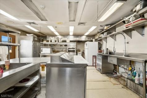 31 Decatur Street Knowlton NJ 07832