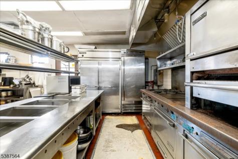 31 Decatur Street Knowlton NJ 07832