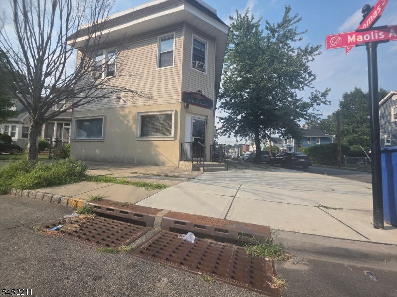 17 Maolis Avenue Bloomfield NJ 07003