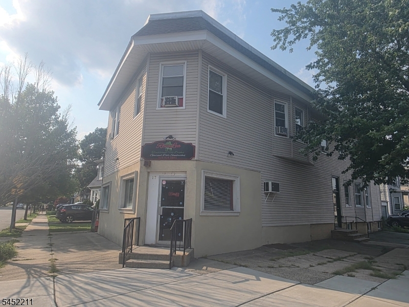 17 Maolis Avenue Bloomfield NJ 07003
