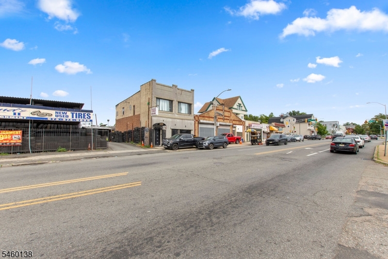587 S Orange Avenue Newark NJ 07106