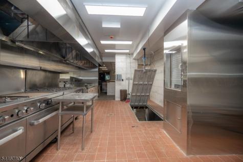 1452 Lower Road Elizabeth NJ 07208