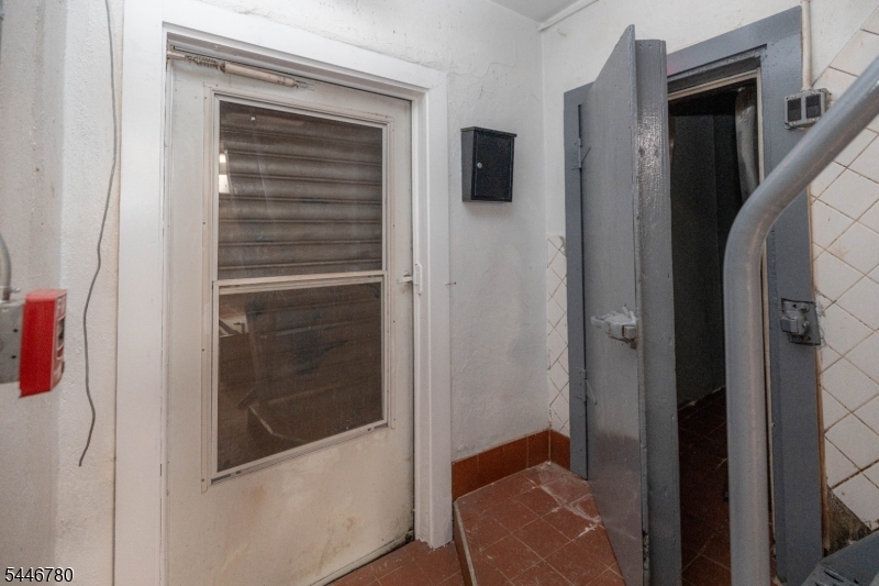 1452 Lower Road Elizabeth NJ 07208