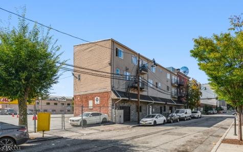 218 Mulberry Street Newark NJ 07102