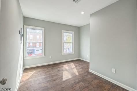 541 Union Avenue Paterson NJ 07522