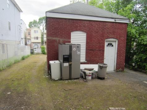 130 S 6th Street Newark NJ 07103