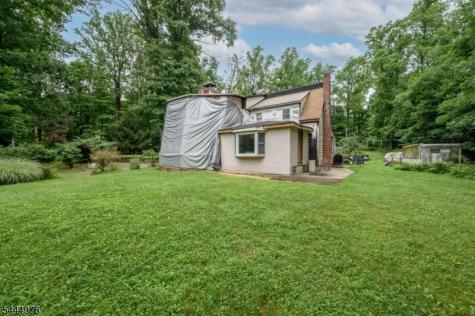 1097 State Route 173 Bethlehem NJ 08802
