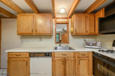 1097 State Route 173 Bethlehem NJ 08802