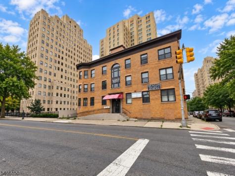 8 Baldwin Avenue Jersey City NJ 07304