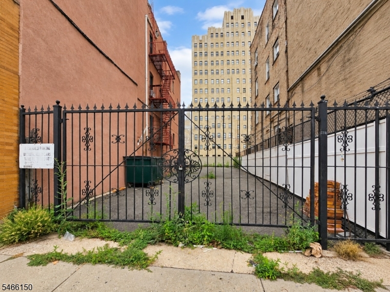 8 Baldwin Avenue Jersey City NJ 07304