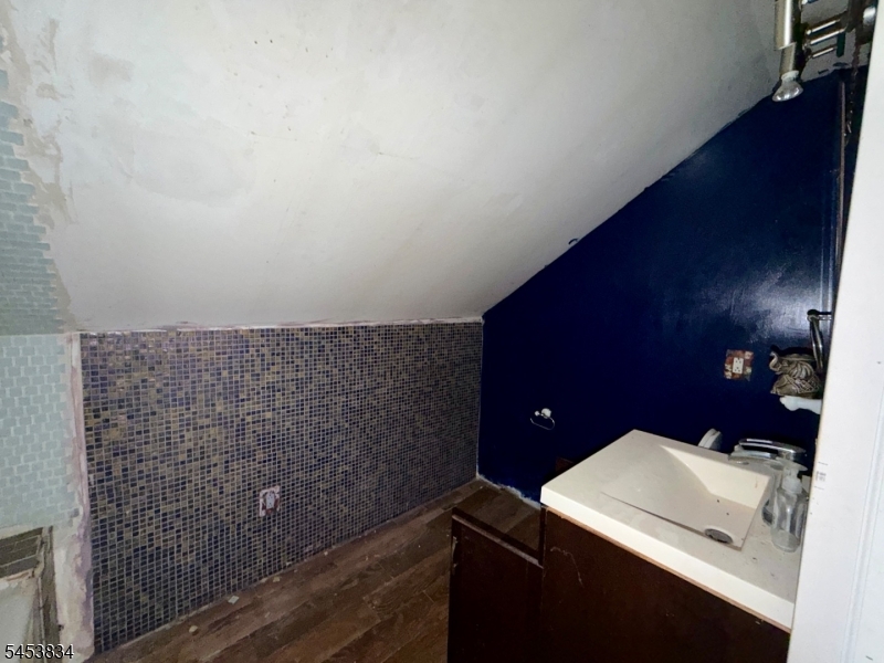 1056 State Route 57 Mansfield NJ 07865