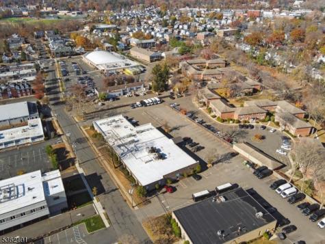 25 E Willow St, Unit A Millburn NJ 07041